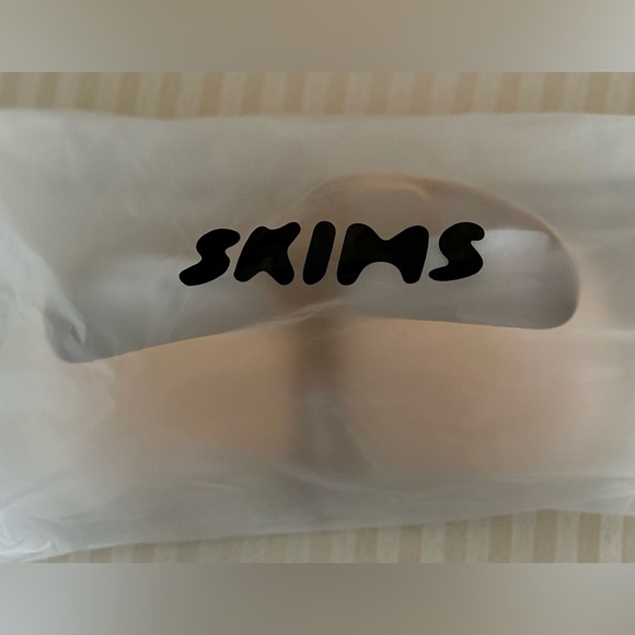 Skims Balconette Push-Up Bra 36D - Picture 3 of 7